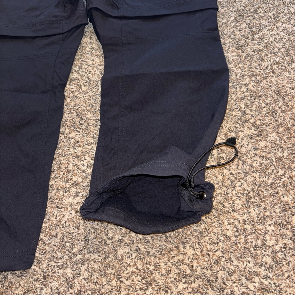 Nike ACG Cargo convertible pants. New! Small men’s - Picture 5 of 9